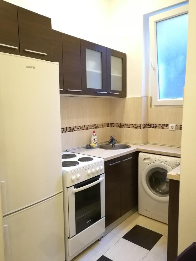 Apartment In The Heart Of Белград Экстерьер фото